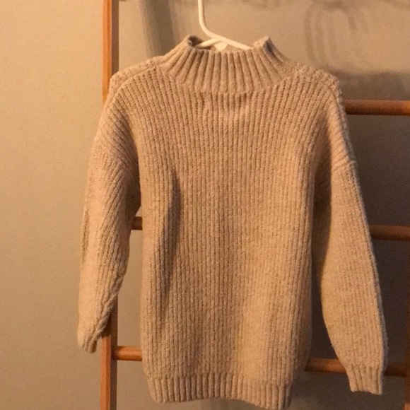 Old Navy turtle neck sweater size 4 toddler. EUC - Picture 5 of 6